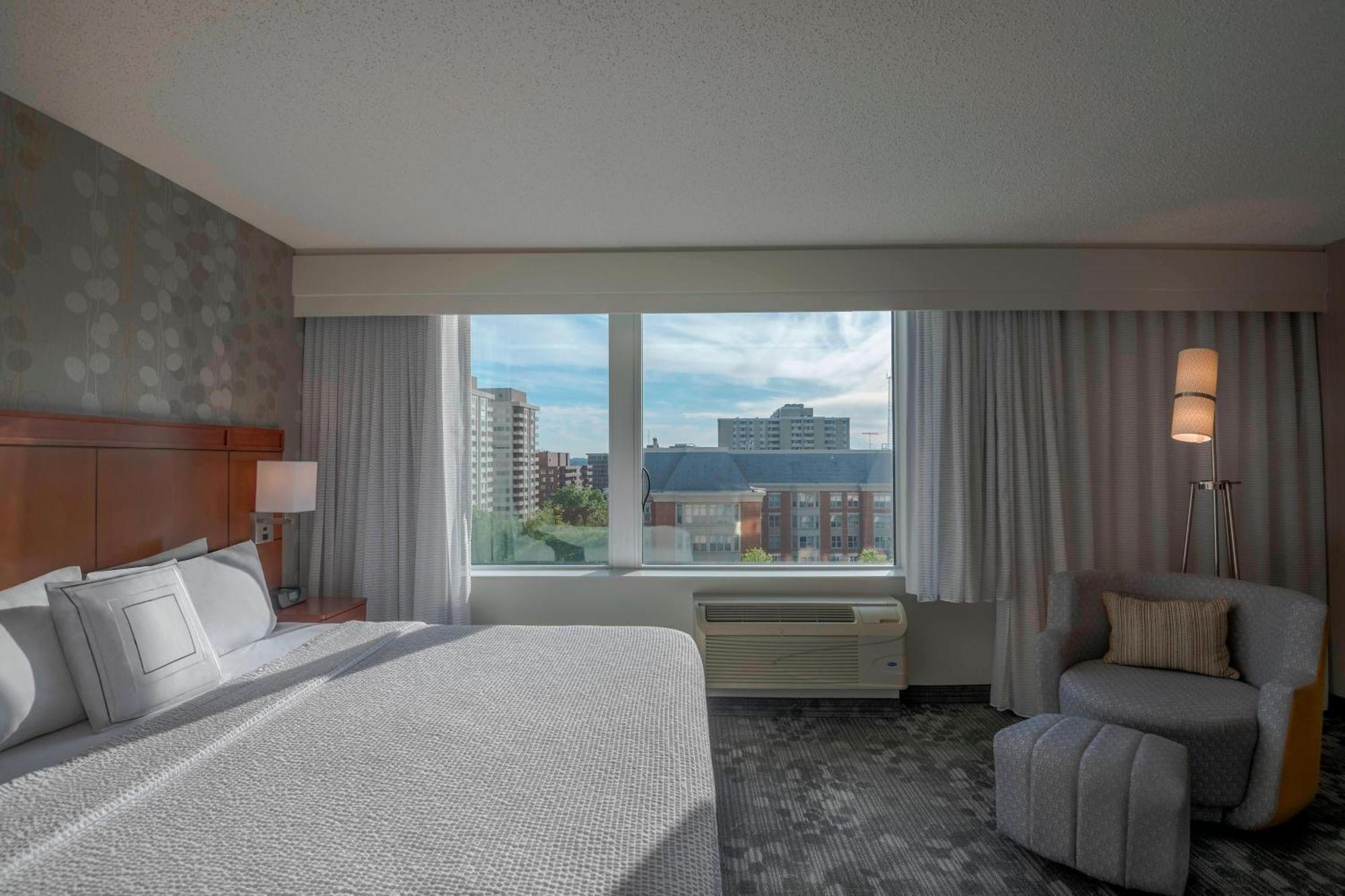Courtyard By Marriott Chevy Chase 3* Bethesda