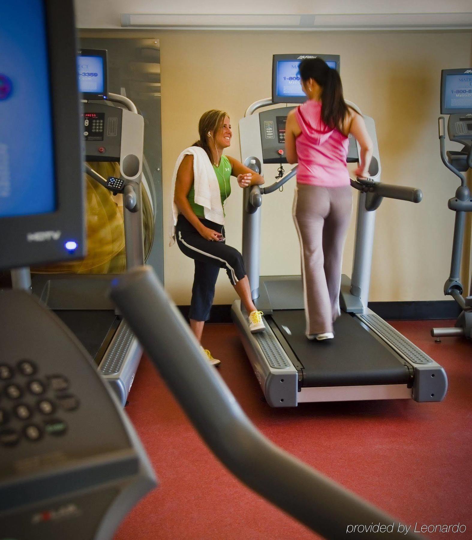 Hotel Courtyard By Marriott Chevy Chase 3*