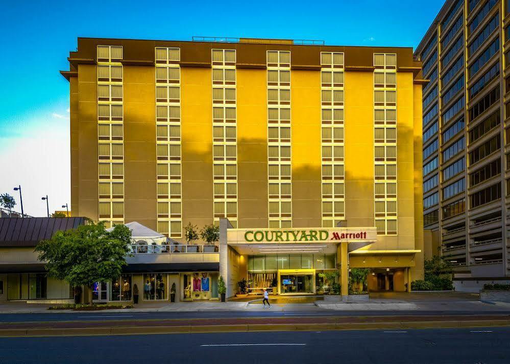 Courtyard By Marriott Chevy Chase Hotel Bethesda