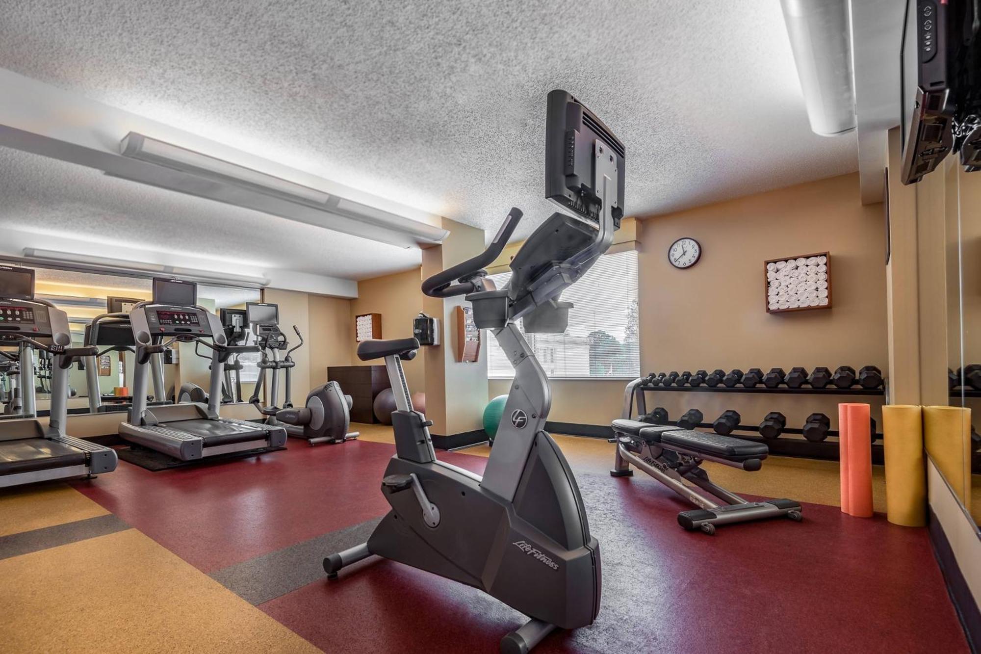 Courtyard By Marriott Chevy Chase Hotel Bethesda
