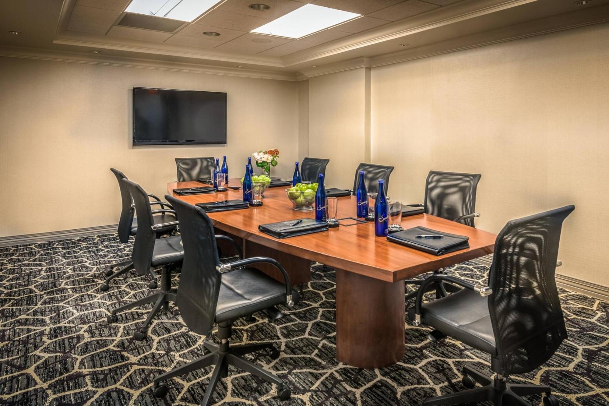 Courtyard By Marriott Chevy Chase Hotel Bethesda