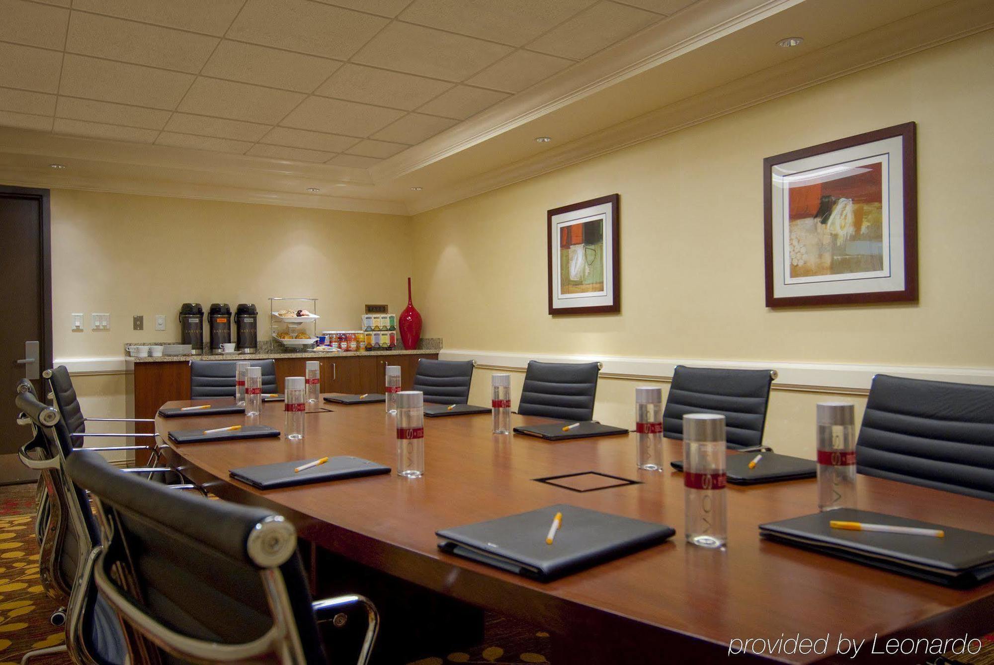 Courtyard By Marriott Chevy Chase 3*